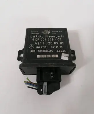 Mercedes-Benz CLS C219 Light module LCM 5DF008278 A2118200985