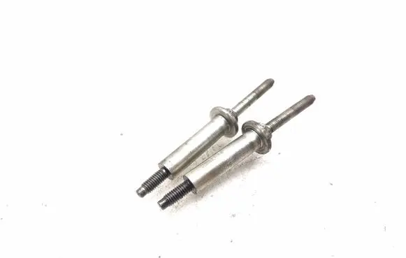 Mazda 6 Fuel Injector clamp holder