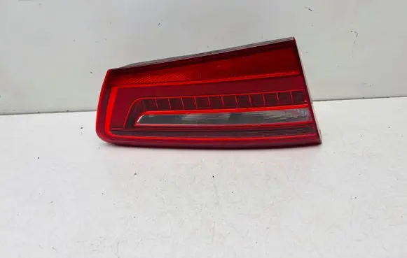 Audi A6 S6 C7 4G Tailgate rear/tail lights 4G5945093A