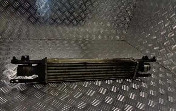 Opel Corsa D Intercooler radiator 440926702