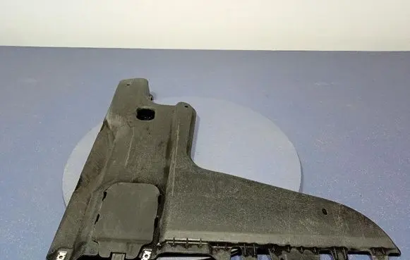 Volkswagen PASSAT B7 USA Front underbody cover/under tray 3Q0825101A