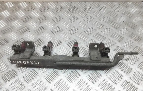 Mazda 3 I Fuel injectors set 