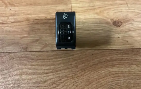 Nissan Micra Headlight level height control switch PA66GF30