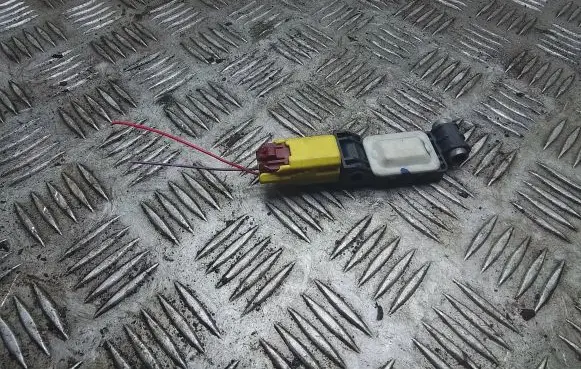 Audi A4 S4 B7 8E 8H Airbag deployment crash/impact sensor 8E0959651A