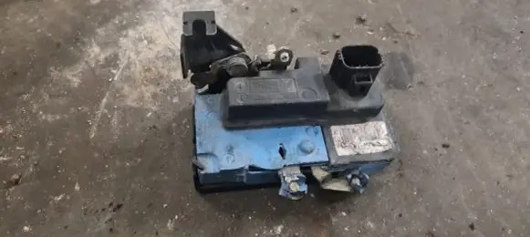 Volvo S60 Front door lock