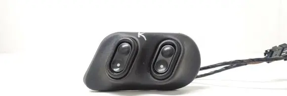 Opel Tigra A Electric window control switch 90482203