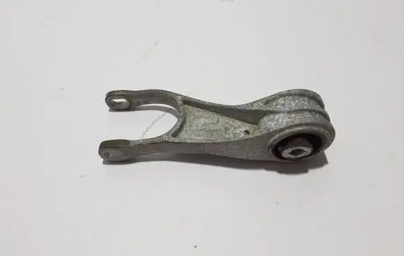 Porsche Macan (95B) Engine mounting bracket 95B199331