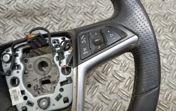 Opel Insignia A Steering wheel