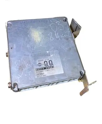 Nissan X-Trail T30 Engine control unit/module 237108H803