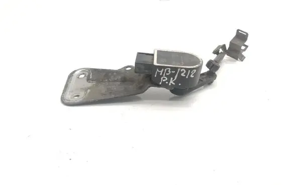 Mercedes-Benz E W212 Headlight/headlamp level sensor A0045429918