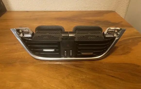 Ford Puma Dashboard air vent grill cover trim H1BB19K617