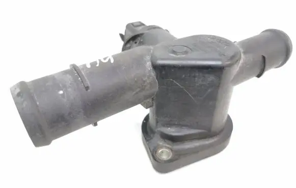 Volkswagen Golf Plus Engine coolant pipe/hose 06A919501 06a121133al