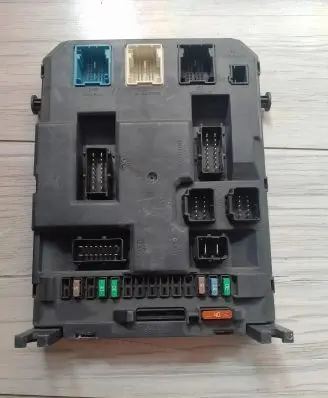 Peugeot 207 Comfort/convenience module 9674016880
