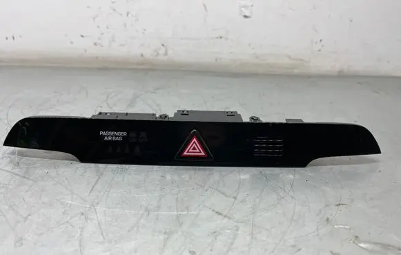 Hyundai Tucson TL Hazard light switch 93700D7100 3D136A1000