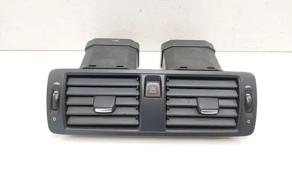 Volvo C30 Dash center air vent grill Y01145 505068 30739296