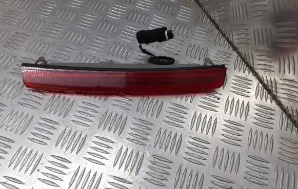 Toyota Avensis T250 Third/center stoplight