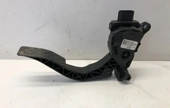 Audi A4 S4 B8 8K Accelerator throttle pedal 8K1721523 30042008 6PV00950500