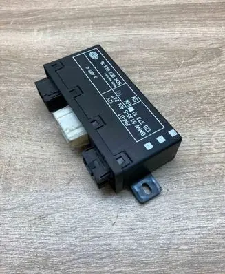 BMW 5 E39 Door control unit/module 6904247 5DK007048