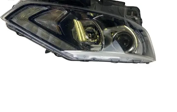 Nissan Qashqai Headlight/headlamp 10018013