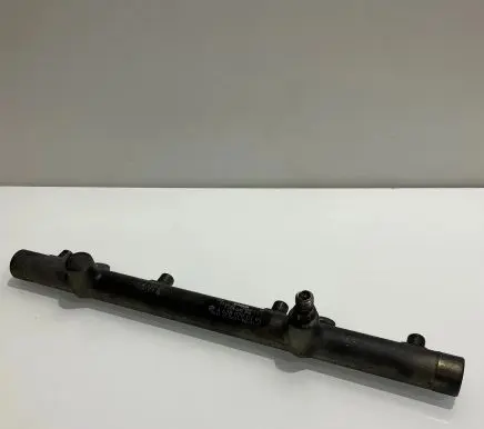 Mercedes-Benz E W211 Fuel main line pipe A6280700195 F00R000390 000041L1