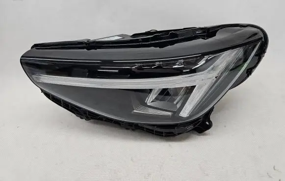 Volvo XC40 Headlight/headlamp 32404665