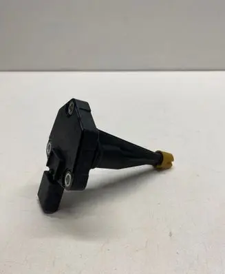 BMW 5 F10 F11 Oil level sensor 8608780 6PR01049710