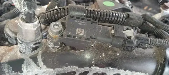 Jeep Renegade Air pressure sensor 46342571 AAA21334300