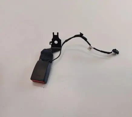 Peugeot 208 Rear seatbelt buckle