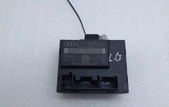 Audi Q7 4L Door control unit/module 4L0959794B 4L0910795B