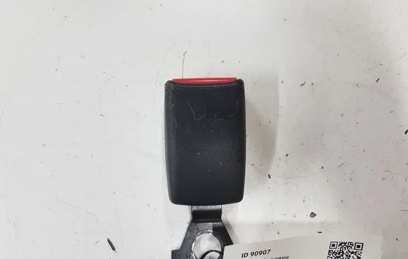 Ford C-MAX I Front seatbelt buckle 040319A2X