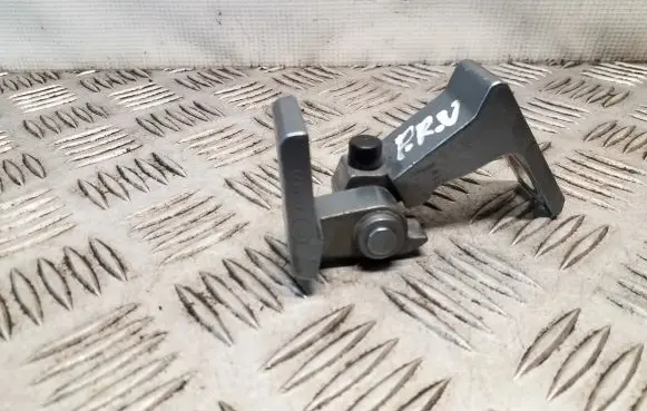 Skoda Superb B8 (3V) Front door upper hinge 8X0831404E