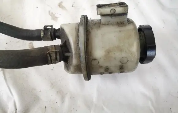 Nissan Pathfinder R51 Power steering fluid tank/reservoir 9978 99-78