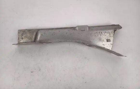BMW 5 F10 F11 Heat shield in engine bay 7185203