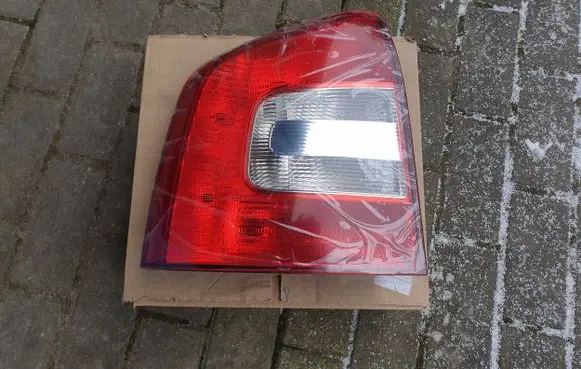 Skoda Octavia Mk2 (1Z) Rear/tail lights 1Z9945111A