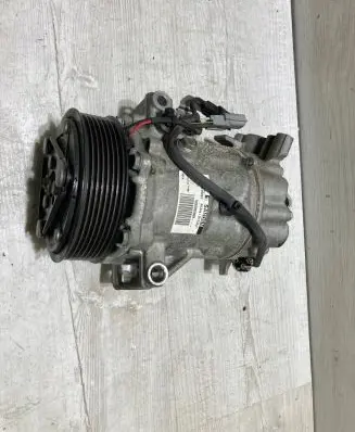 Renault Clio V Air conditioning (A/C) compressor (pump) 926002888R