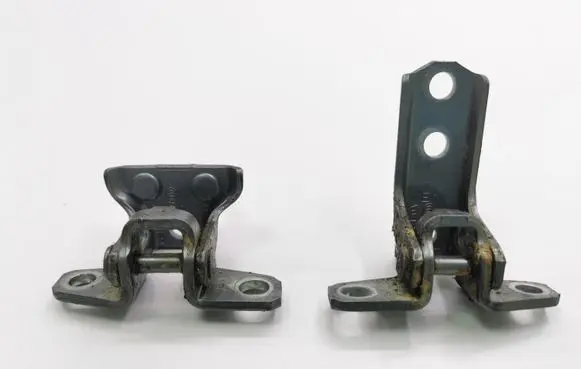 Mitsubishi Outlander Rear door hinge set A046834