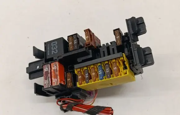 Mercedes-Benz C W205 Fuse module A2059067200