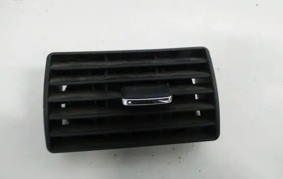 Dash center air vent grill