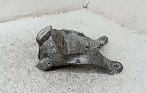 Audi A5 Sportback 8TA Engine mounting bracket 4G0199308AA