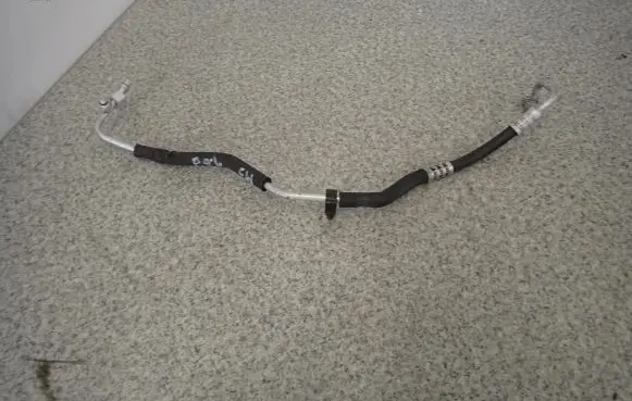 Mazda 3 I Air conditioning (A/C) pipe/hose