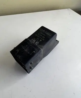 Citroen DS5 Glow plug pre-heat relay 51299065 980242480