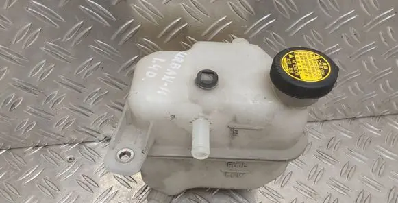 Toyota Urban Cruiser (XP110) Coolant expansion tank/reservoir 