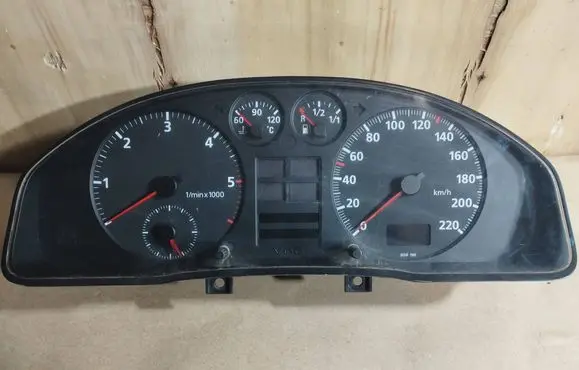 Audi A6 S6 C5 4B Speedometer (instrument cluster) 30A9698000
