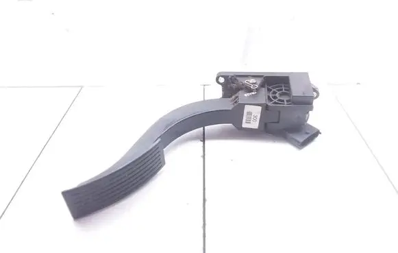 KIA Sorento Accelerator throttle pedal 351904X600 60010286