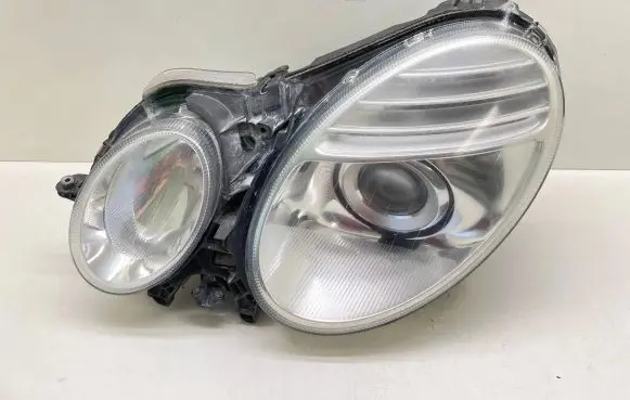 Mercedes-Benz E W211 Headlight/headlamp A2118709026 A2118709126 A2114420203