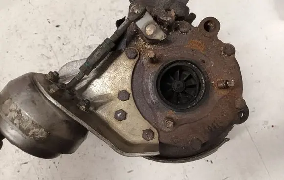 Toyota Avensis T250 Turbo 0606150048 172010R020
