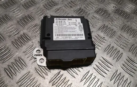 Mercedes-Benz ML W166 Airbag control unit/module 1669001709 A1669001709