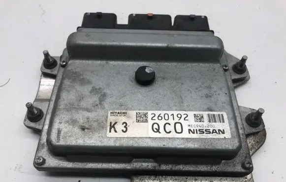 Nissan Qashqai Engine control unit/module ECU MEC940-200