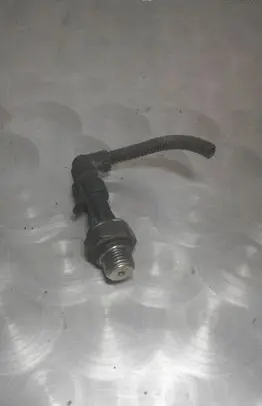 Opel Vectra C Oil pressure sensor 55354325