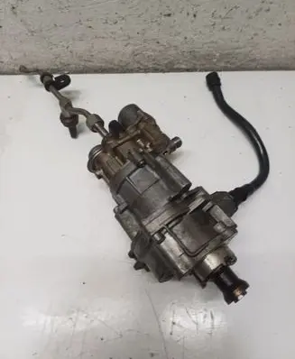 BMW X5 E70 Fuel injection high pressure pump 751945811